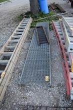 GRATING AND RAMP