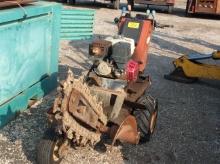 DITCHWITCH TRENCHER (PULL START)