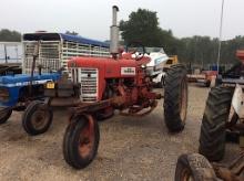 FARMALL 300 TRACTOR (NO SERIAL # FOUND) (K)