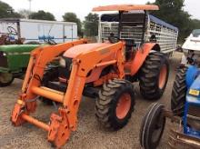 KUBOTA M7040 TRACTOR W/ KUBOTA LA1153 LOADER (SERIAL # 58497) (SHOWING APPX 2,233 HOURS,  UP TO THE