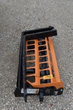 SKID STEER PALLET FORKS