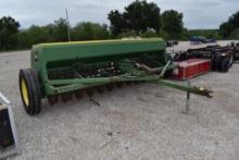 JD 8300 GRAIN DRILL