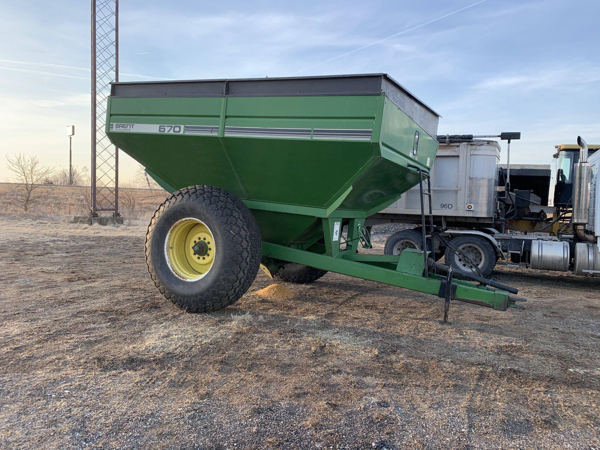 Brent 670 Auger Cart