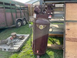 Quinci Upright Air Compressor