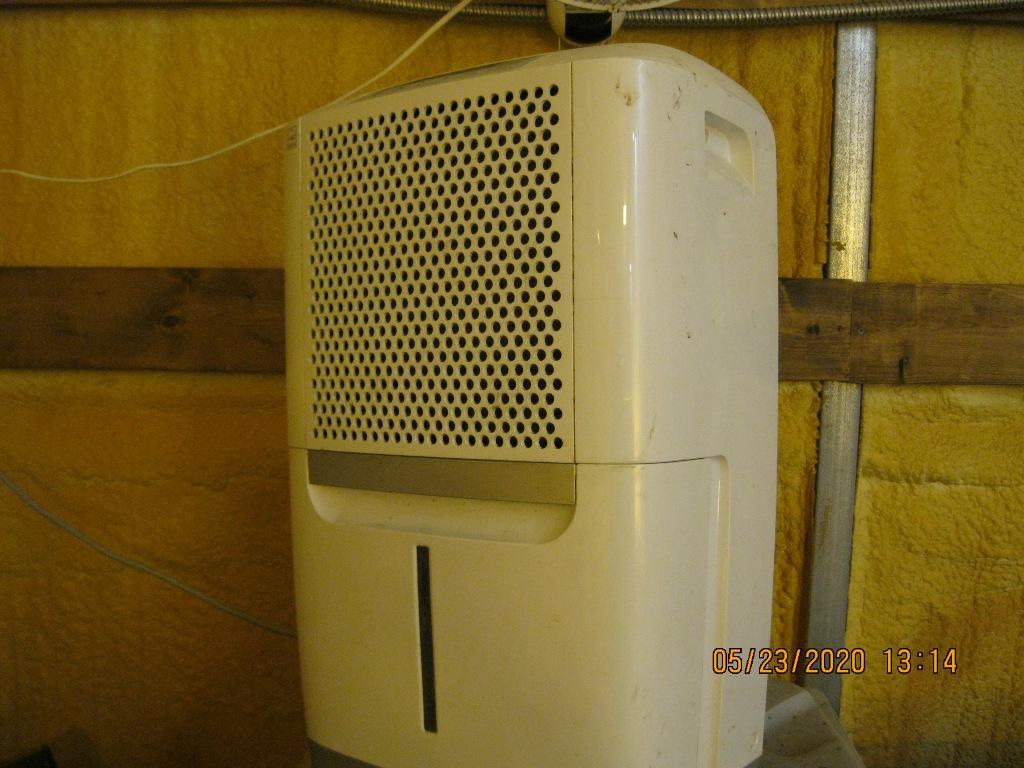 Frigidaire Eletrolux Model FAD504DWA Air conditioners/Dehumidifiers with Ex