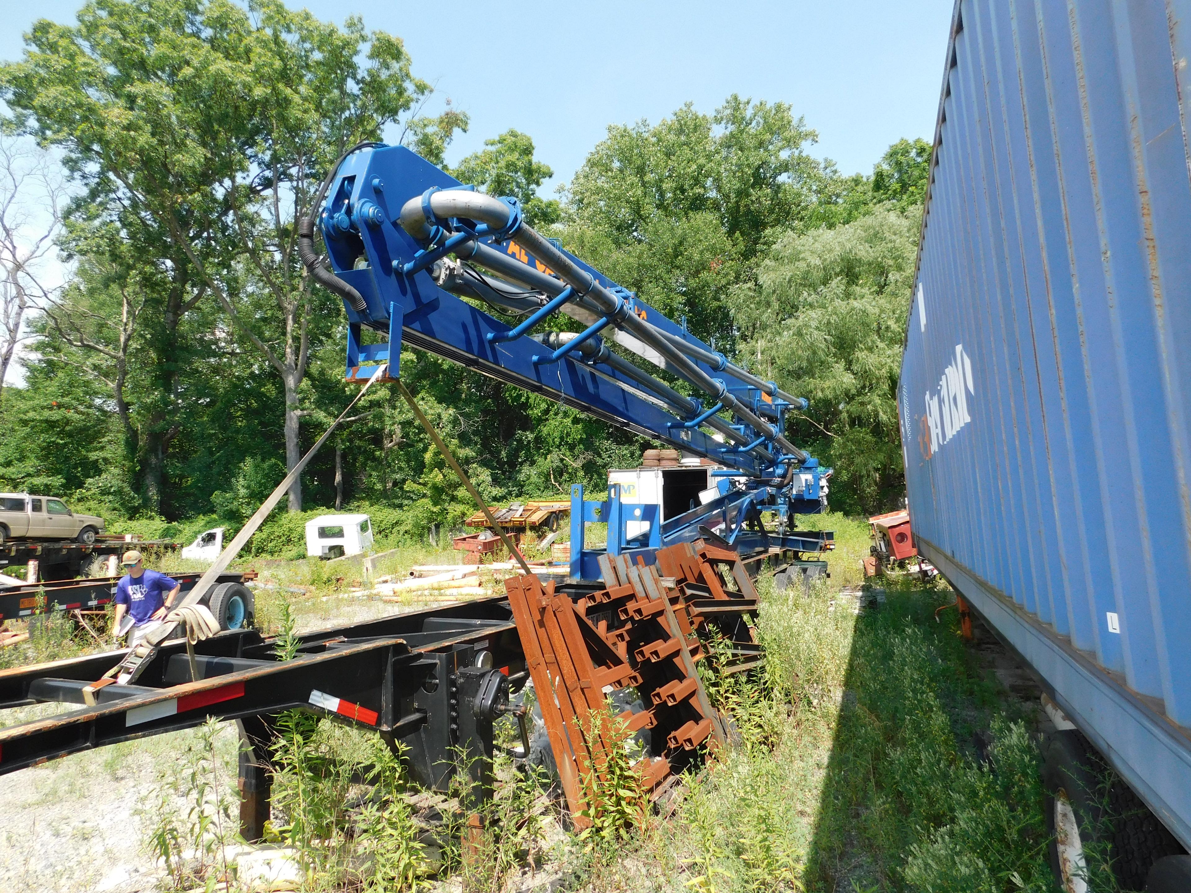 Schwing Placing boom 32 meter w/ powerpack