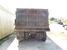 2001 Mack Dump Truck