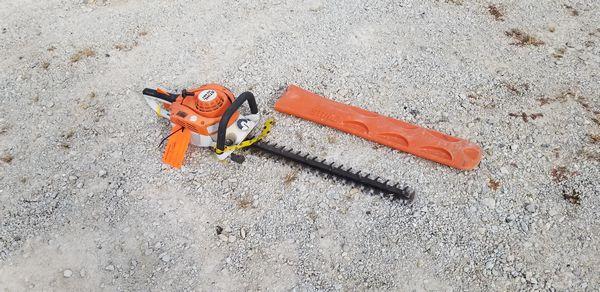 (2) Stihl 22" Hedge Trimmers M#: HS46C, HS46C-E / S#: 505919649, 515942334 / Year: 2016 / Engine: 21