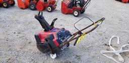 Toro 21" Single Stage Snow Blower M#: 38515 / S#: 280005452 / Year: 2008 / Engine: 141 CC Toro / Hou