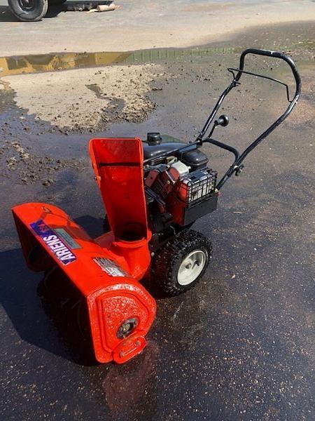 *Ariens 24" Two Stage Snow Blower