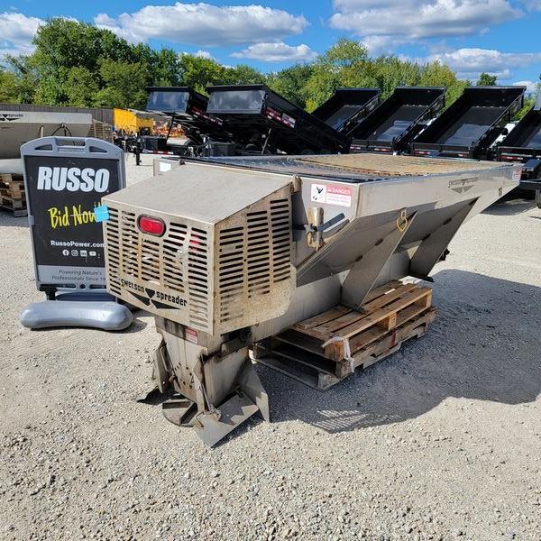 Swenson 10CuYd V-Box Salt Spreader