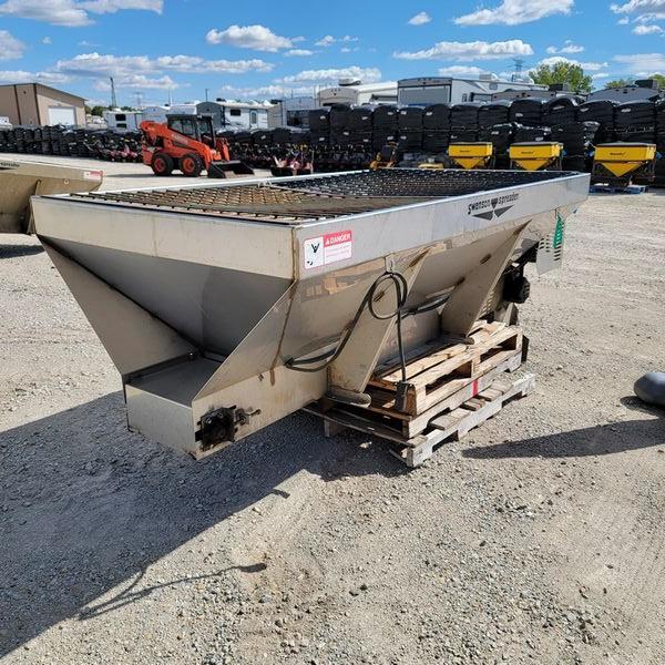 Swenson 10CuYd V-Box Salt Spreader