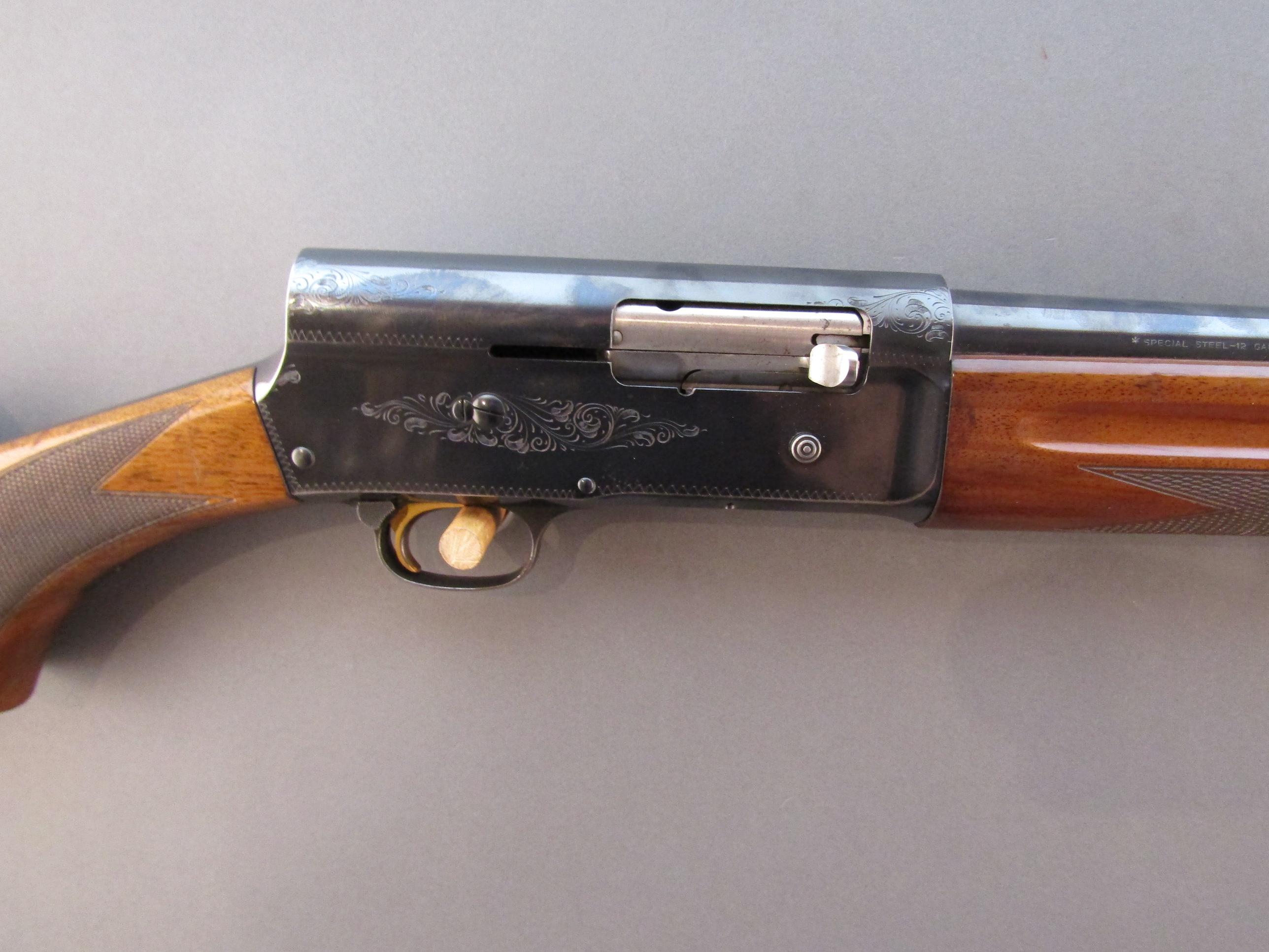 Browning, Model A5 Light 12, 12 GA Semi Auto Shotgun, S#71G67949