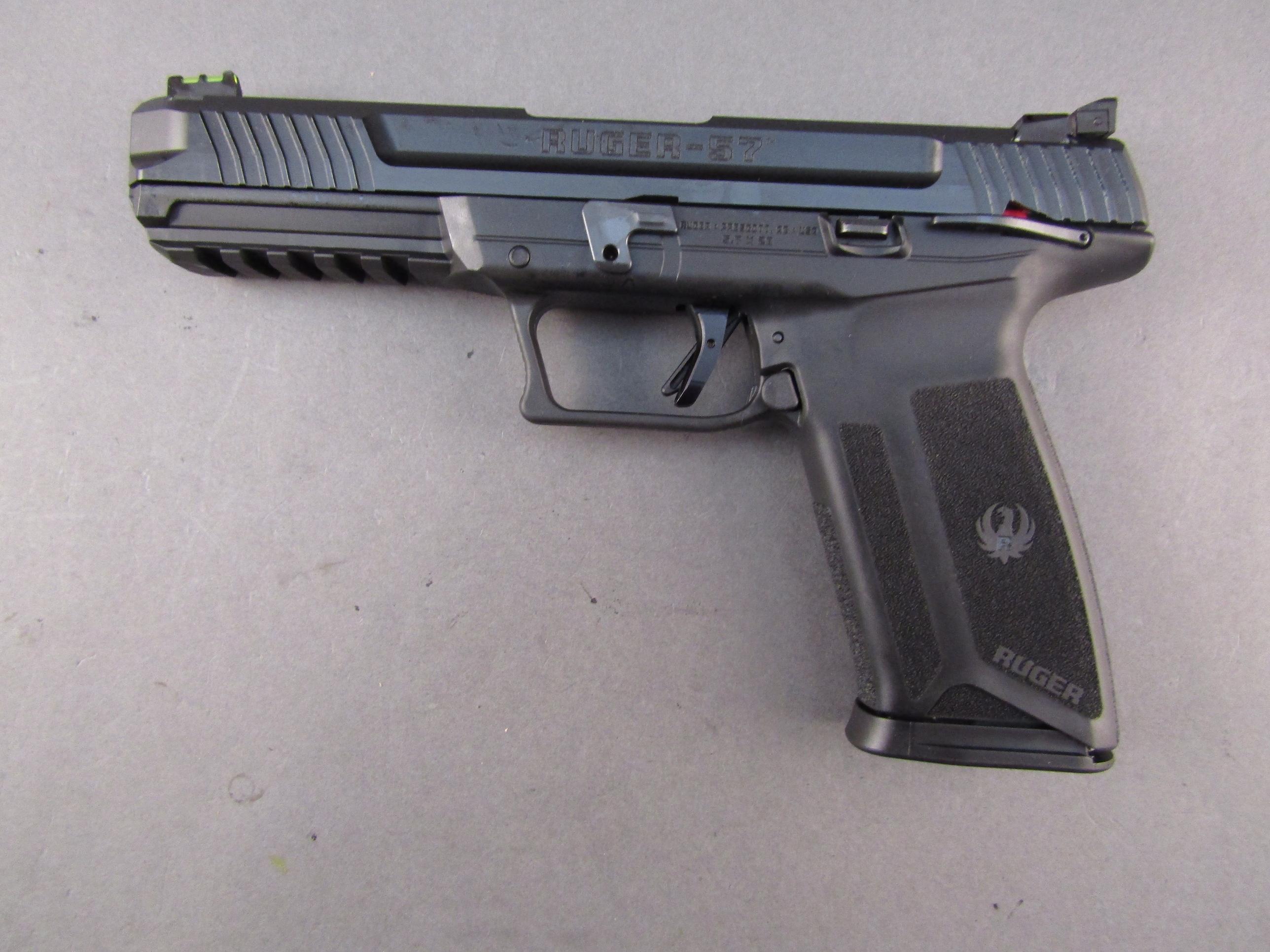 handgun: Ruger, Model Five Seven, 5.7x28 Semi Auto Pistol, S#641-30338