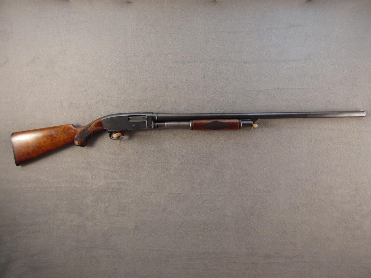 STEVENS BROWNING PATENT MODEL 620, 12GA PUMP ACTION SHOTGUN, S#U43991