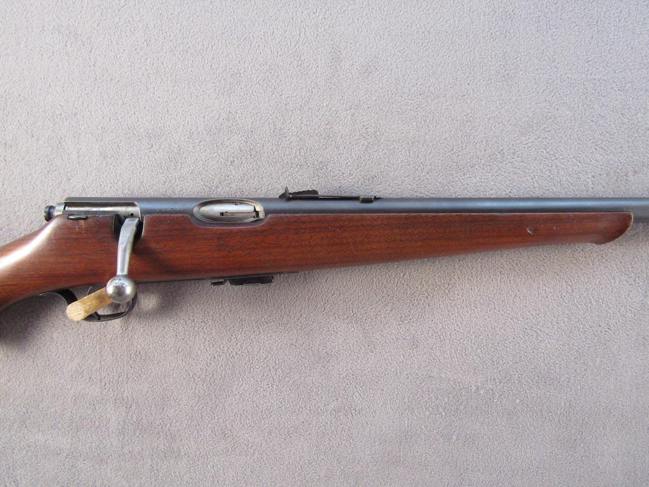 SAVAGE SPORTER MODEL 23AA, 22CAL BOLT ACTION RIFLE, S#138735