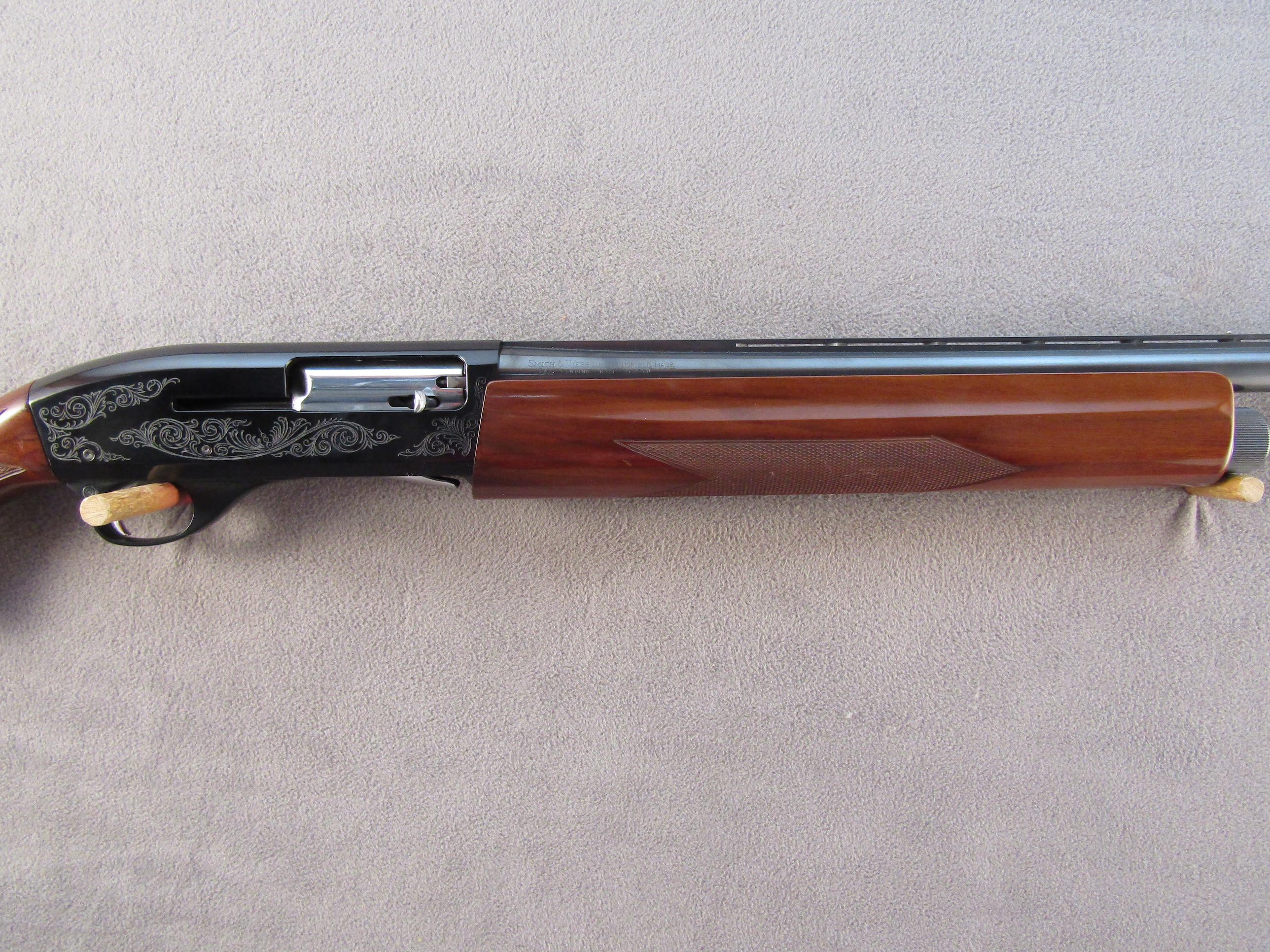 S&W Model 1000, Semi-Auto Shotgun, 12g, S#FB57123