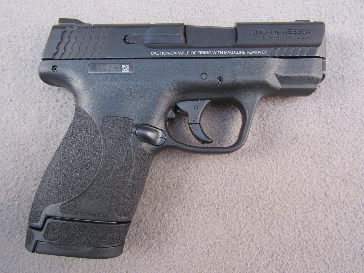 handgun: S&W Model M&P 9 Shield, Semi-Auto Pistol, 9mm, 7 shot, 3.1" barrel, S#JNC2885