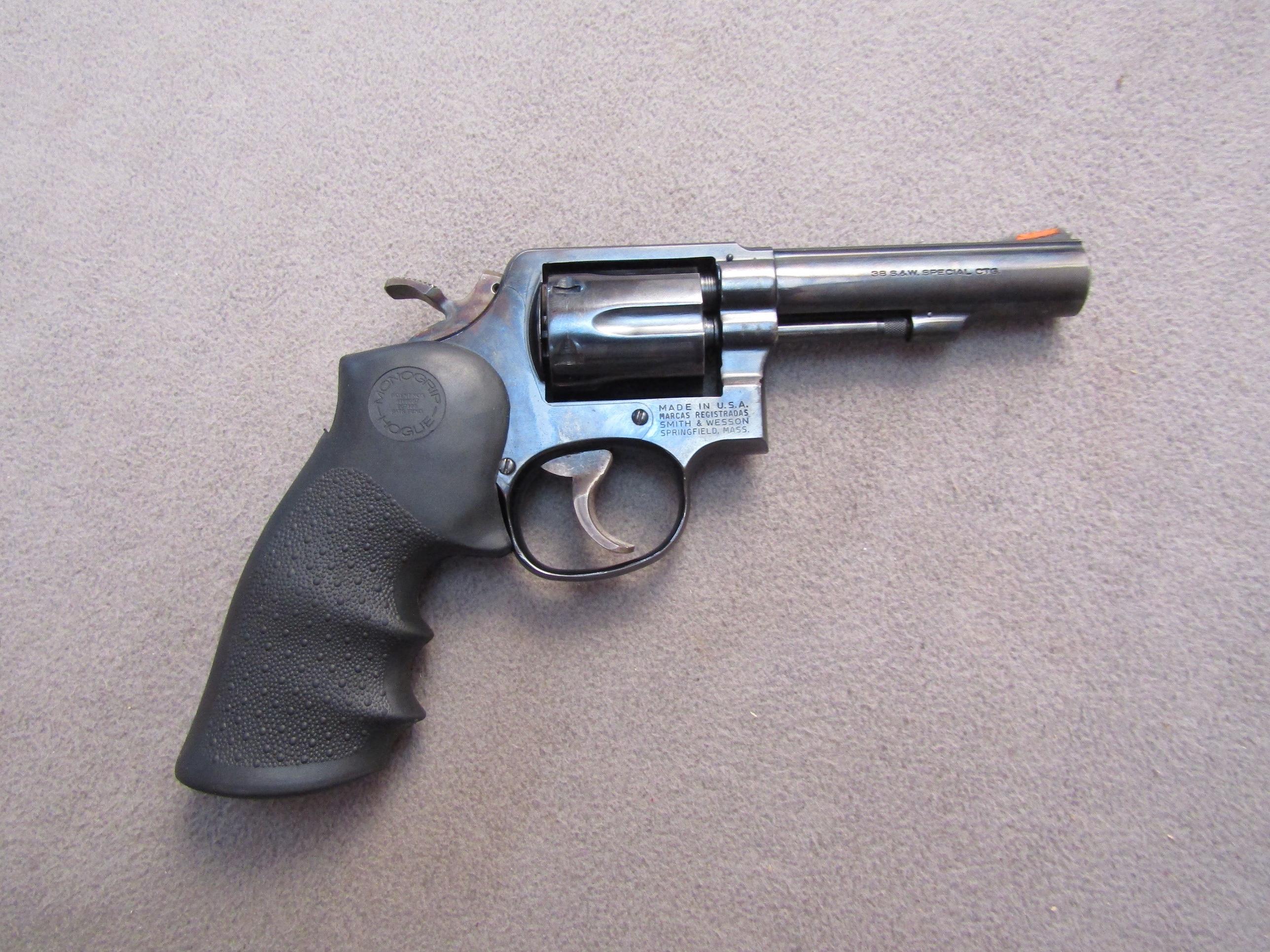 handgun: S&W Model 10-8, Revolver, .38, 6 shot, 4" barrel, S#4D56336