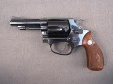 handgun: S&W Model 36, Revolver, .38S&W, 5 shot, 3" barrel, S#428313