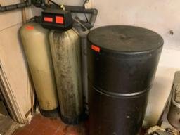 Two water compression tank and softener