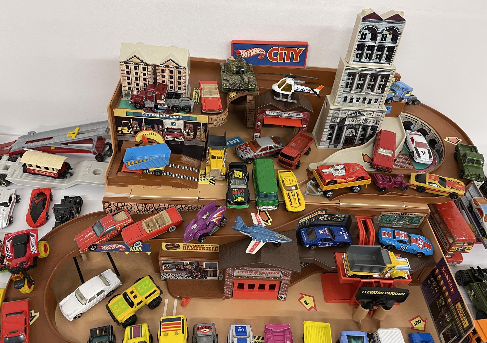 Huge Lot Of Old Matchbox And Hotwheels Toy Cars