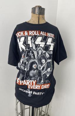 KISS Jackpot Party Band T Shirt Size Medium