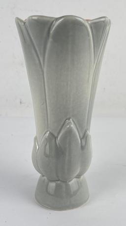 Red Wing Pottery Tulip Vase B1394