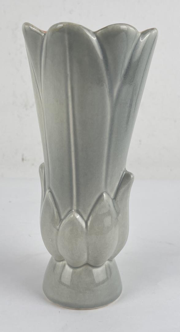 Red Wing Pottery Tulip Vase B1394