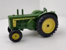 Ertl Diecast Toy Tractor John Deere 820 Diesel