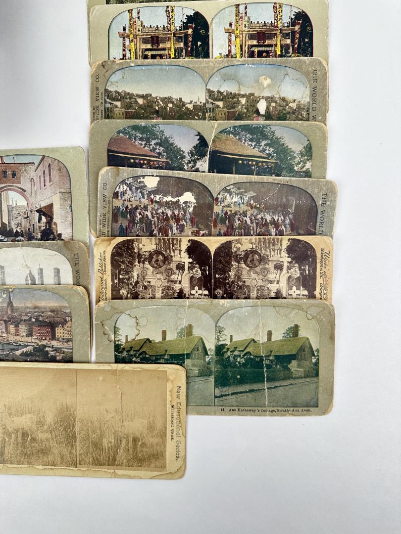 Stereoviewer And Collection Of Stereoview Cards