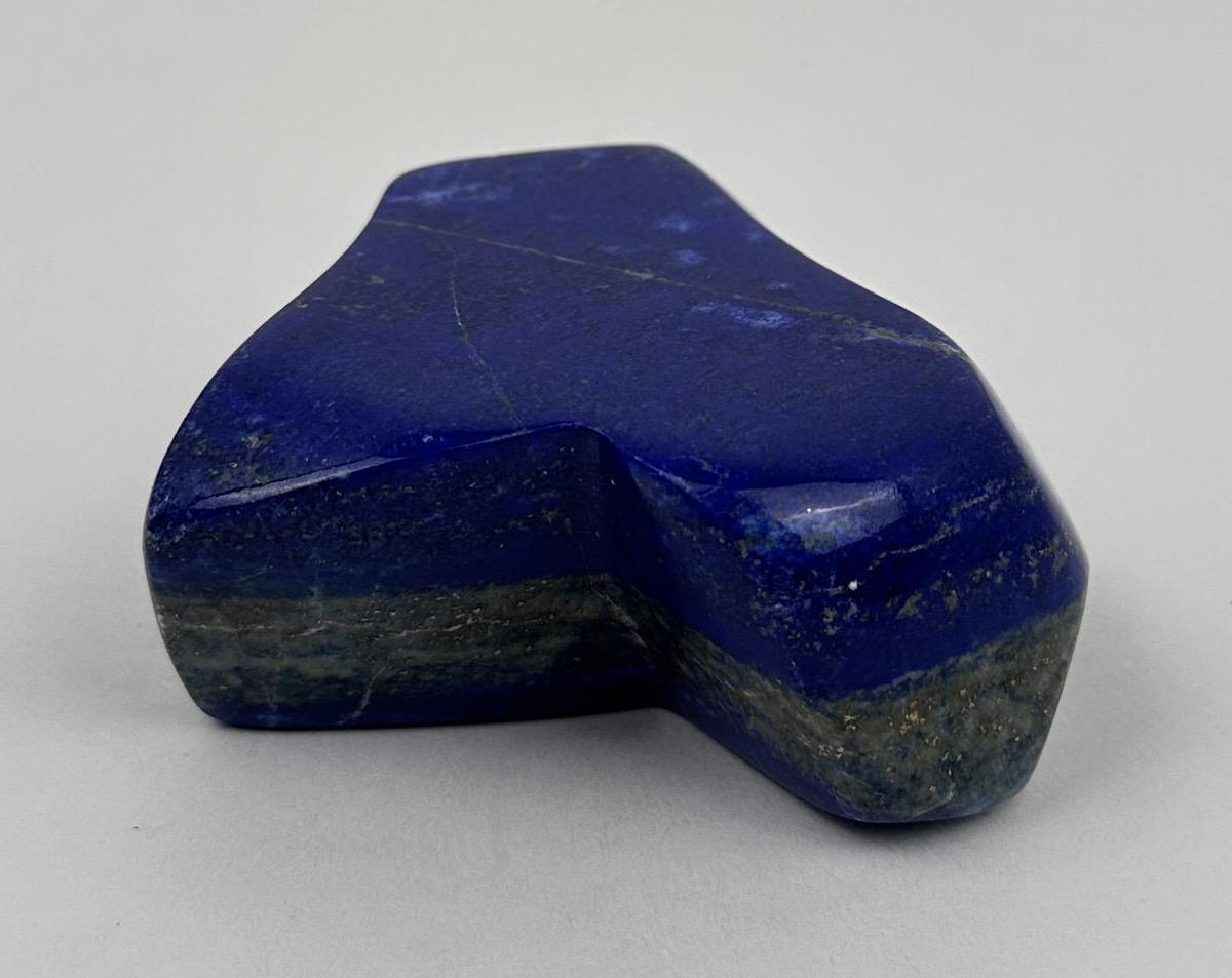 2100 Carats of Lapis Lazuli Stone Carving Media