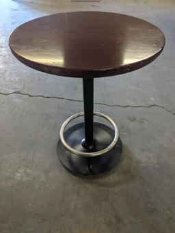 Stand Up Bar Table