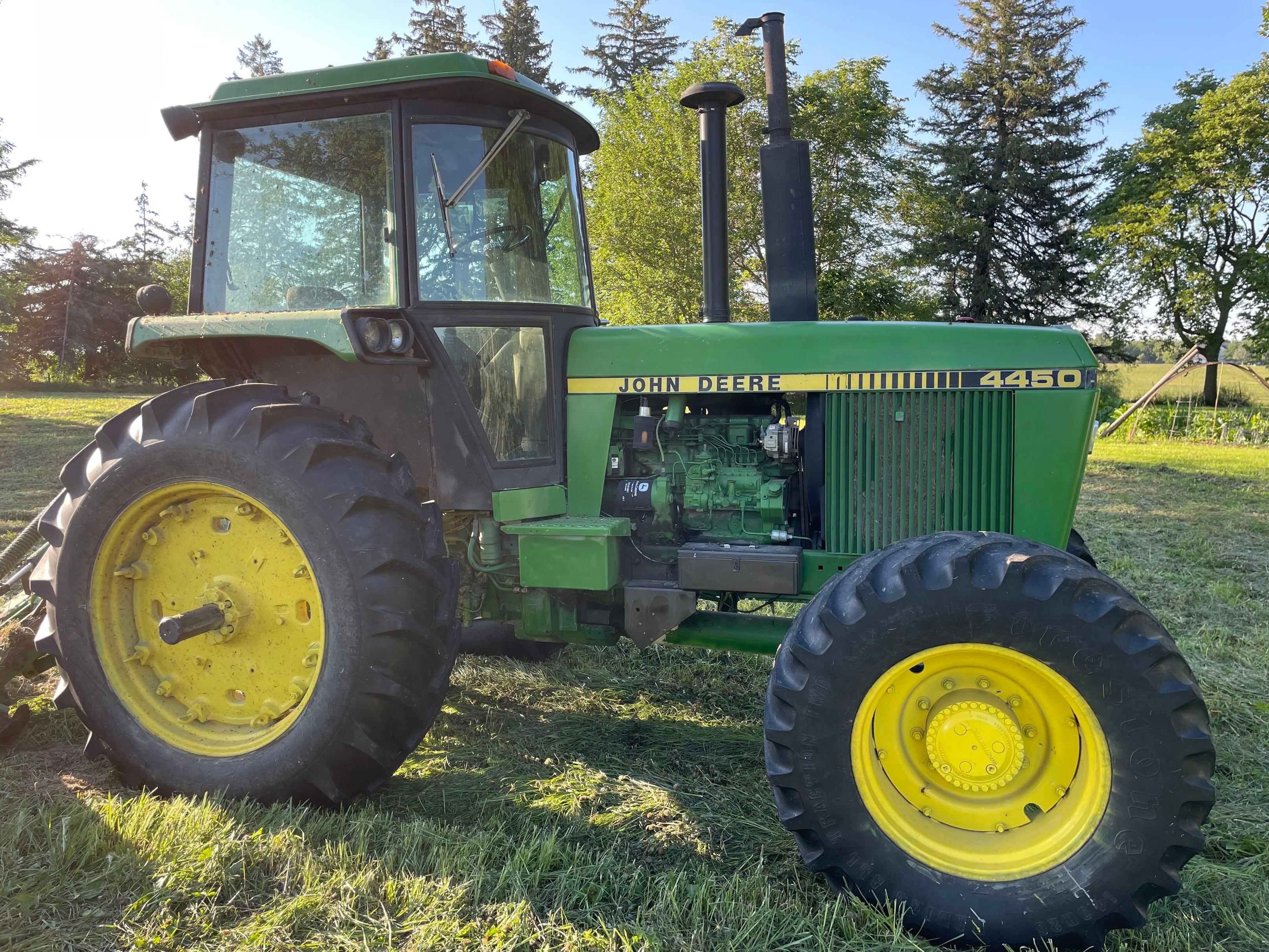 John Deere 4450