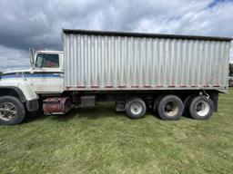 Ford 8000 Truck & Trailer
