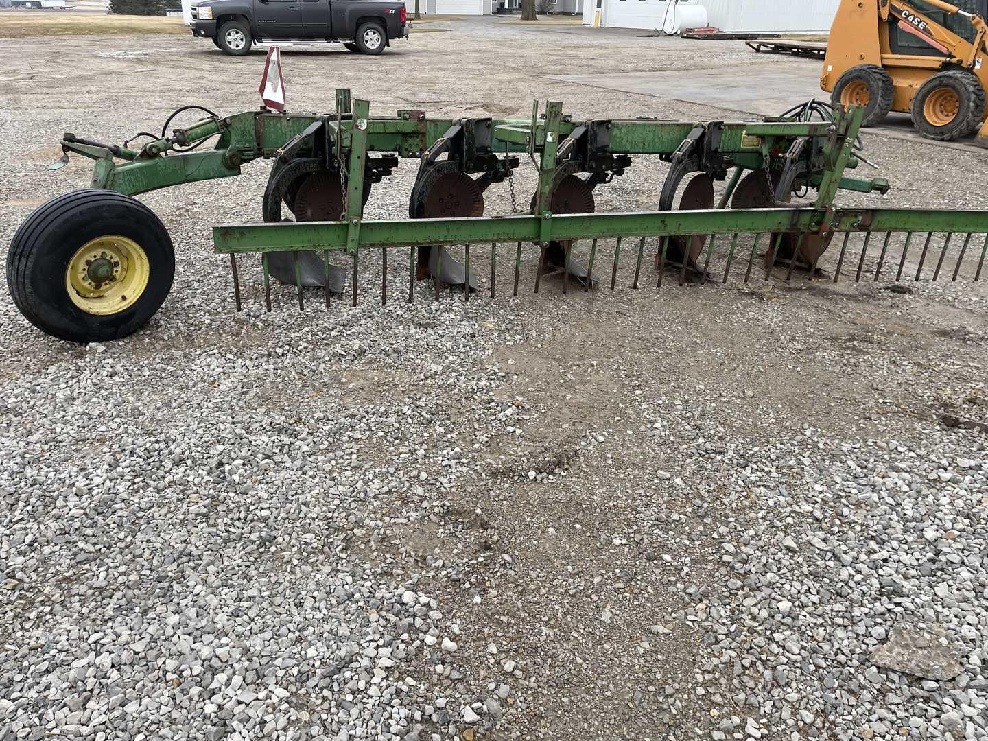 John Deere 2600 Plow