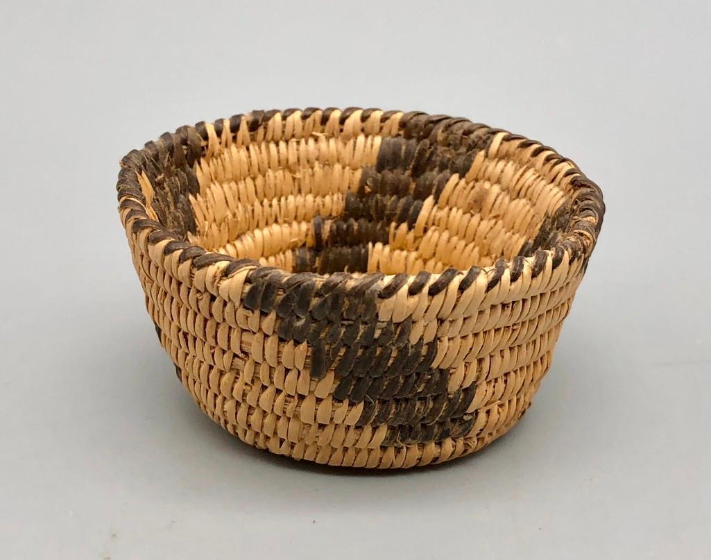 Nice! Vintage Mini Basket (Pima - Akimel O'odham)