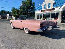 1957 Ford Thunderbird