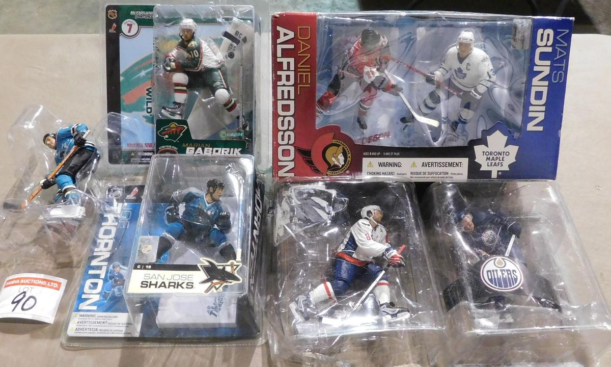 Hockey Figurines