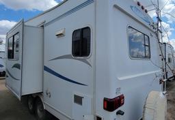 2004 Kustom Koach Travelaire KW248 5th wheel