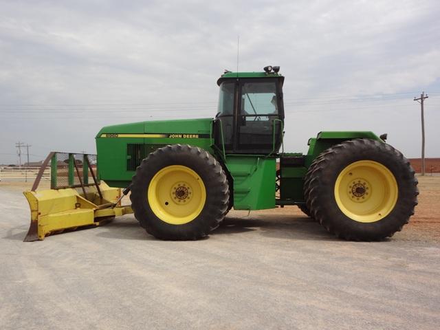 1990 John Deere 8960