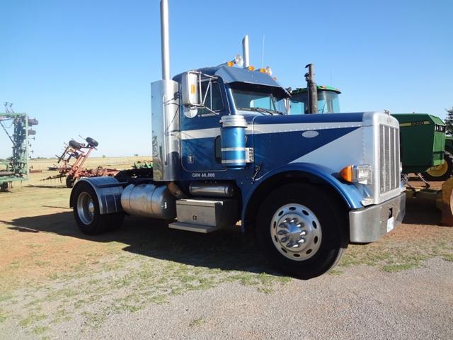 2000 Peterbilt 379