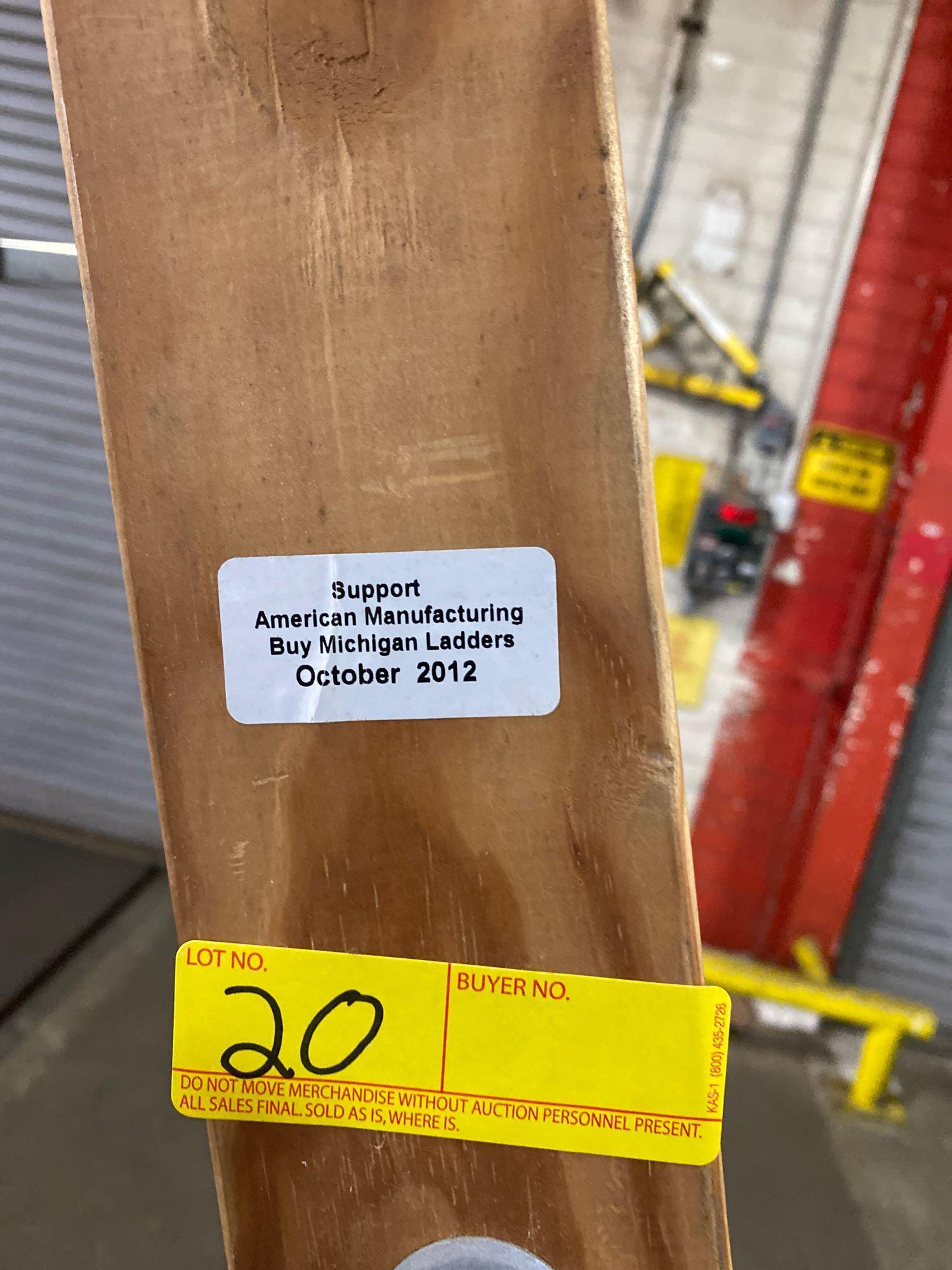 10' Wooden A-Frame Ladder