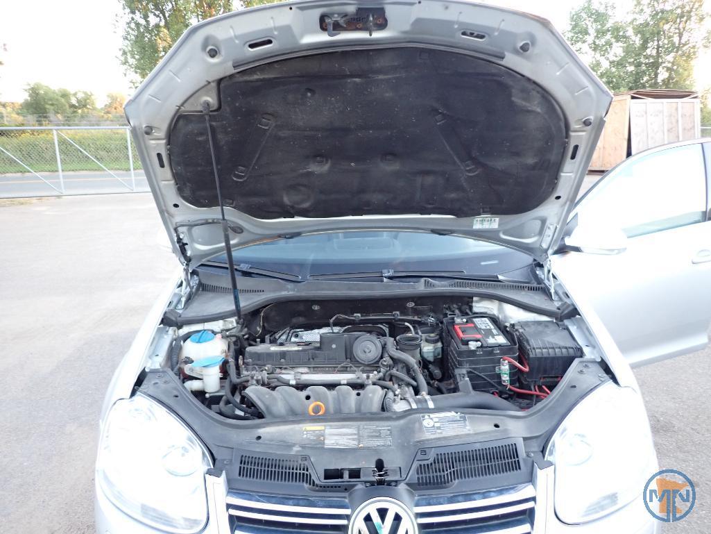 2005 Volkswagen Jetta Passenger Car