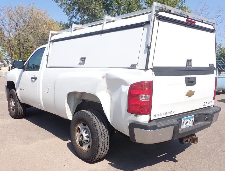 2013 Chevrolet Silverado 2500 HD Pickup Truck With ARE Topper