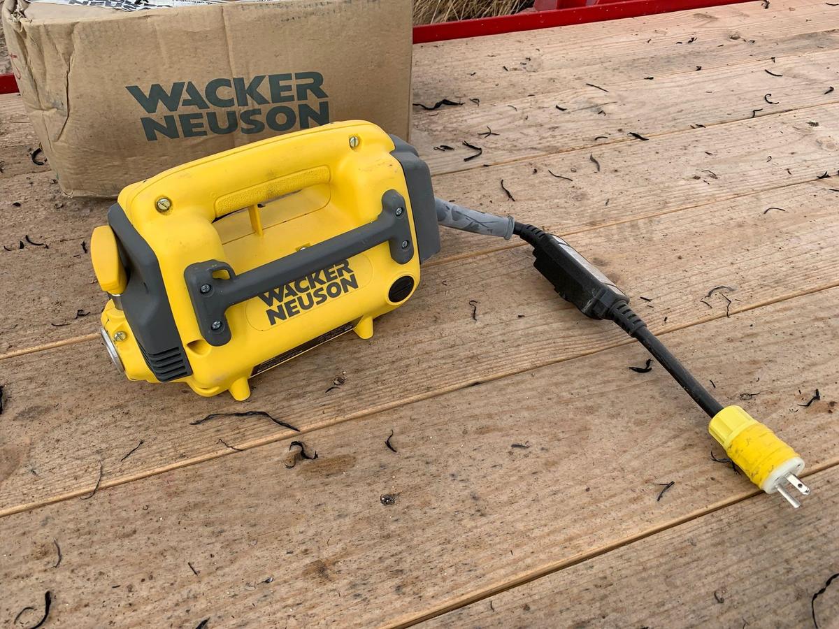 Wackier Neuson M2000 Vibrator Motor