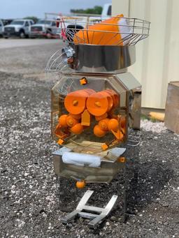 NEW Orange Squeezer XC-2000B