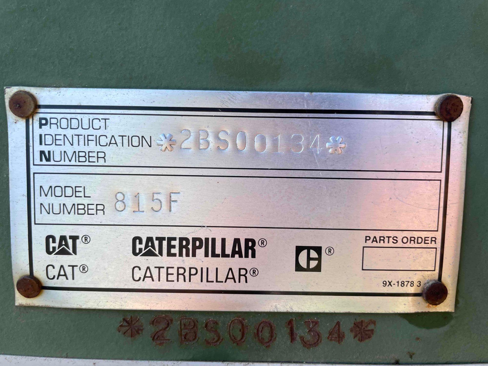 2000 Caterpillar 815F Padfoot Compactor