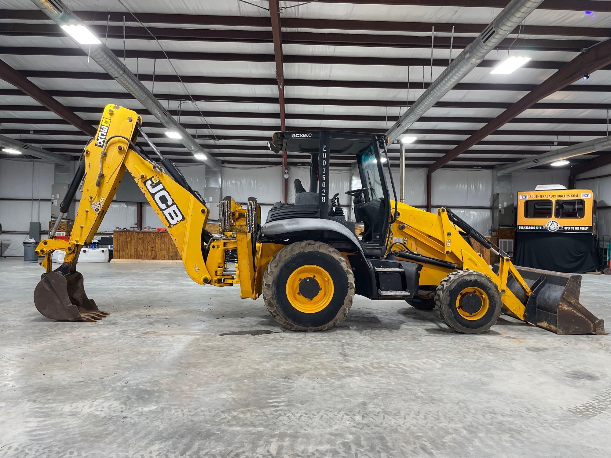 2015 JCB 3CX Backhoe Loader