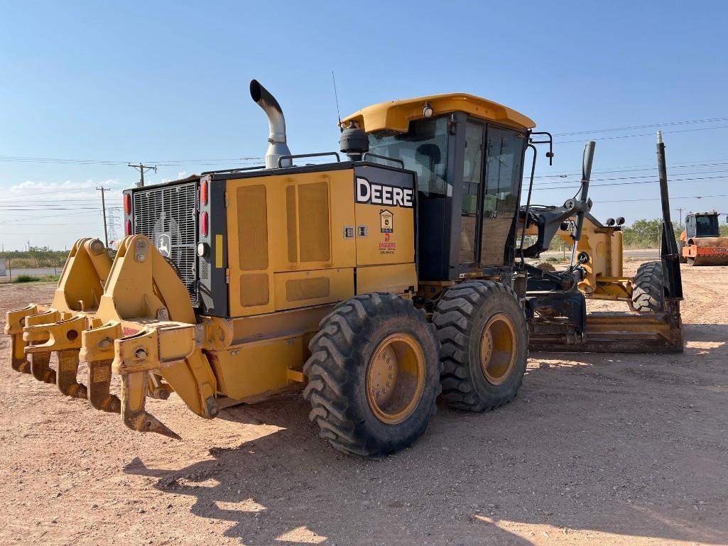 2013 John Deere 672G Motor Grader